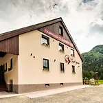 Bed and breakfast & Glamping Ex Cvet Gora
