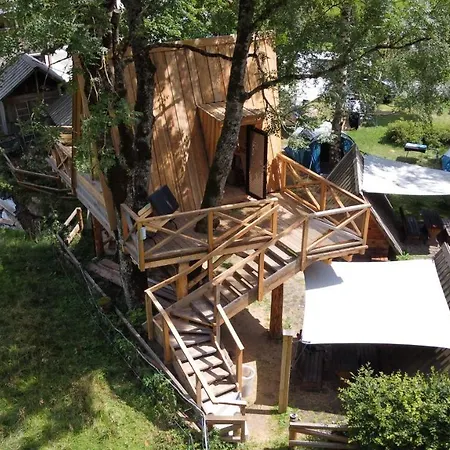 ベッド・アンド・ブレックファスト & Glamping Ex Cvet Gora