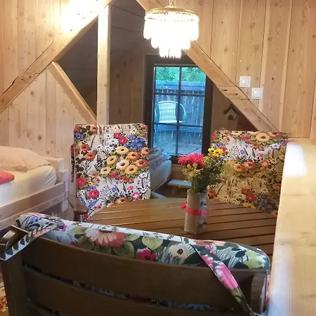 ベッド・アンド・ブレックファスト & Glamping Ex Cvet Gora 3*