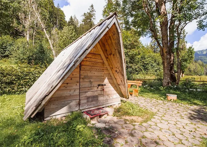 לינה וארוחת בוקר & Glamping Ex Cvet Gora 3*